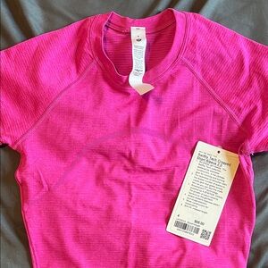 lululemon athletica cropped short sleeve top